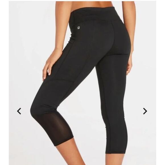 Fabletics Buffy Capri Leggings Black Mesh Panel Size XXL - Picture 1 of 10